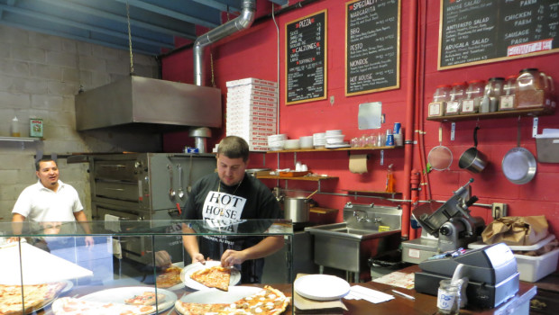 RAVE: Hoboken Hot House Pizza